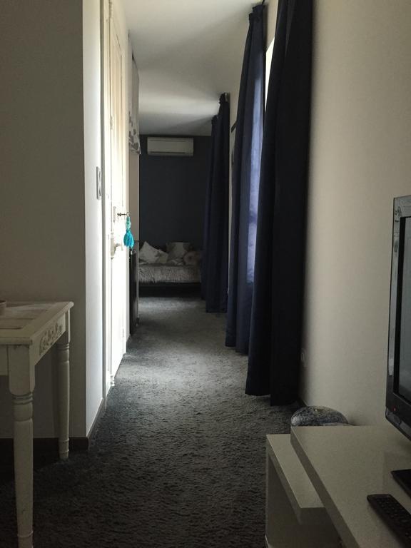 Au Lavoir コロンビエール 部屋 写真