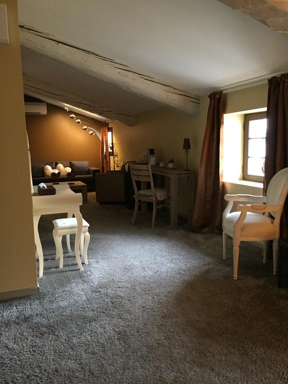 Au Lavoir コロンビエール 部屋 写真